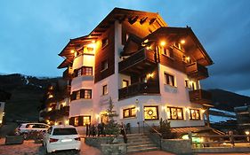 Hotel Cristallo